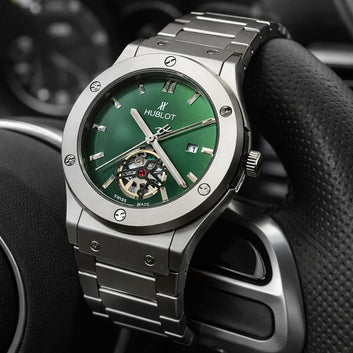 Luxury Mechanical Watch – Green Dial Edition